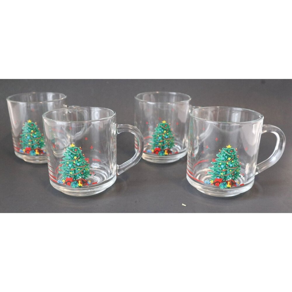 Set Of Four Christmas Tree Glass Coffee/Hot Chocolate Mugs